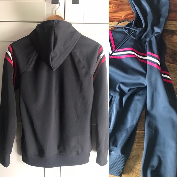 ADIDAS!! Women’s zip-up Jacket S/M hooded - Picture 7 of 8